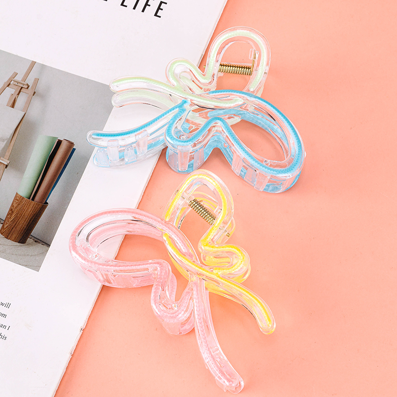 11 cm Plastic Two-Tone Butterfly Hair Claw Clip