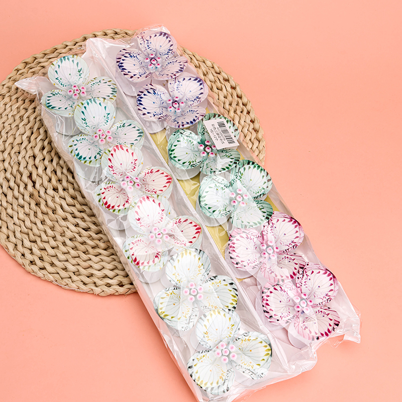 Three-Petal Flower Medium Hair Claw Clip PS 4012000356