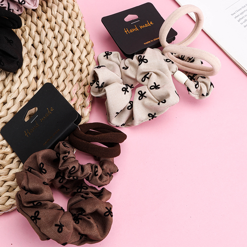 Bowtie Printed Scrunchie Set