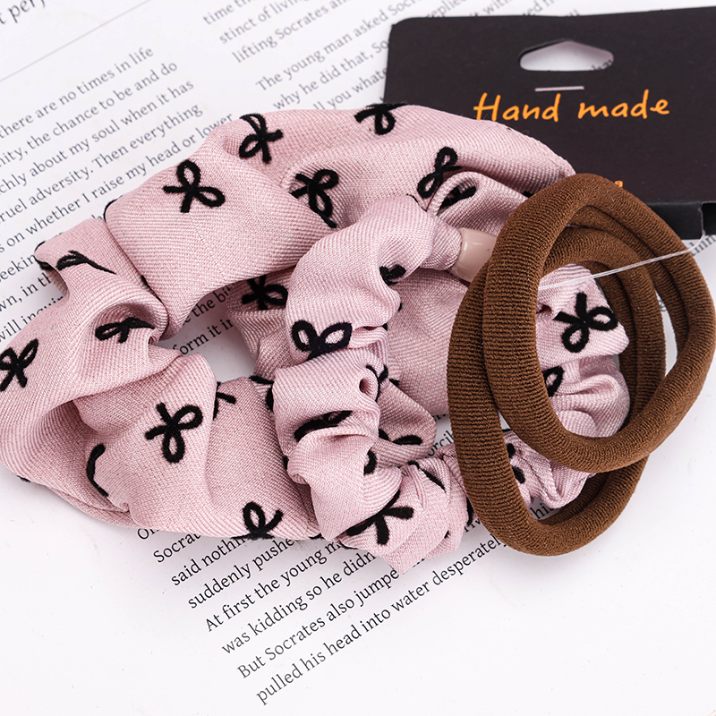 Bowtie Printed Scrunchie Set