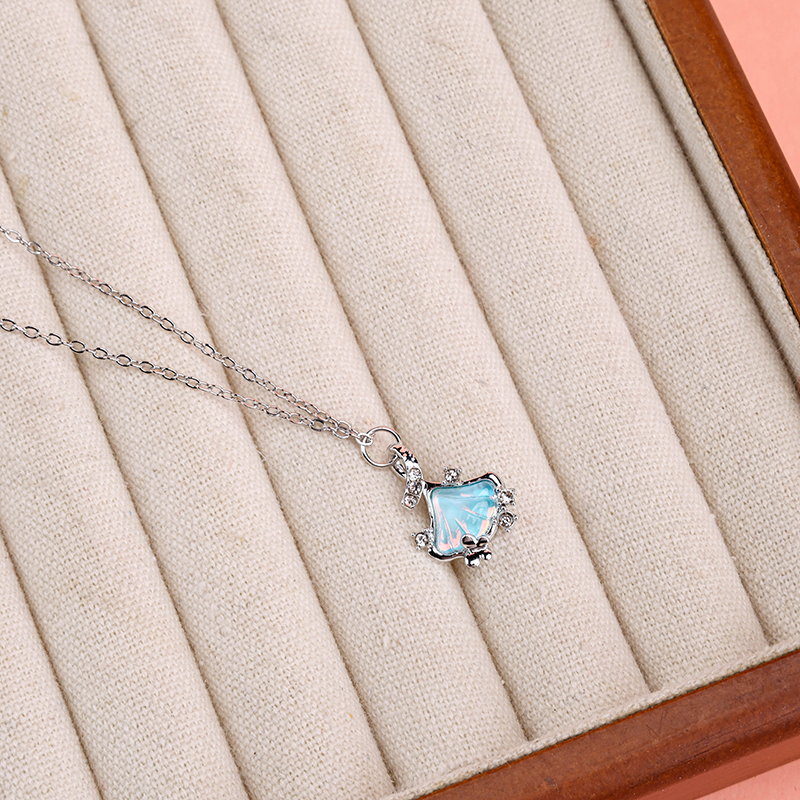 Iridescent Ginkgo Necklace