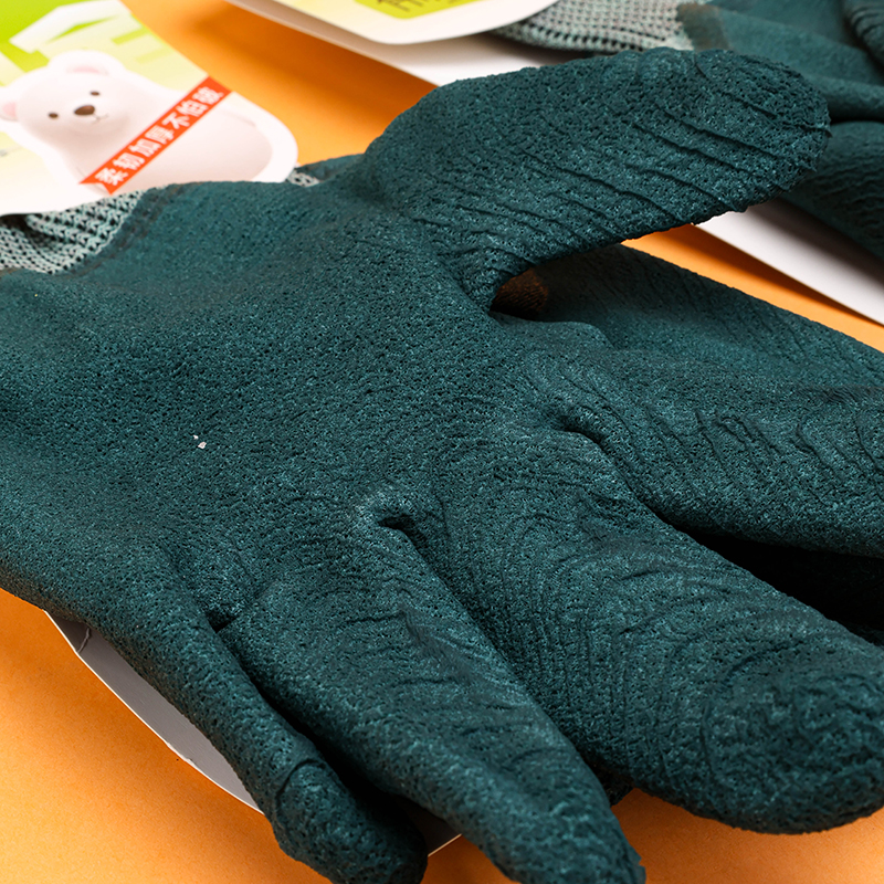 8701 Semi-Rubber Tire Wang Laobao Gloves 3060200133