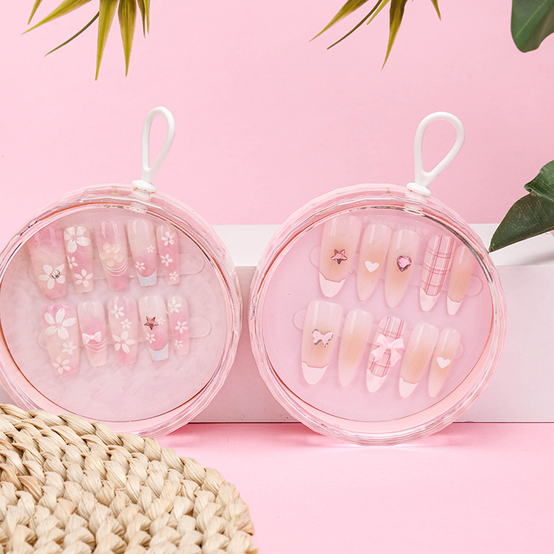 Round Box Long Rhinestone Nails