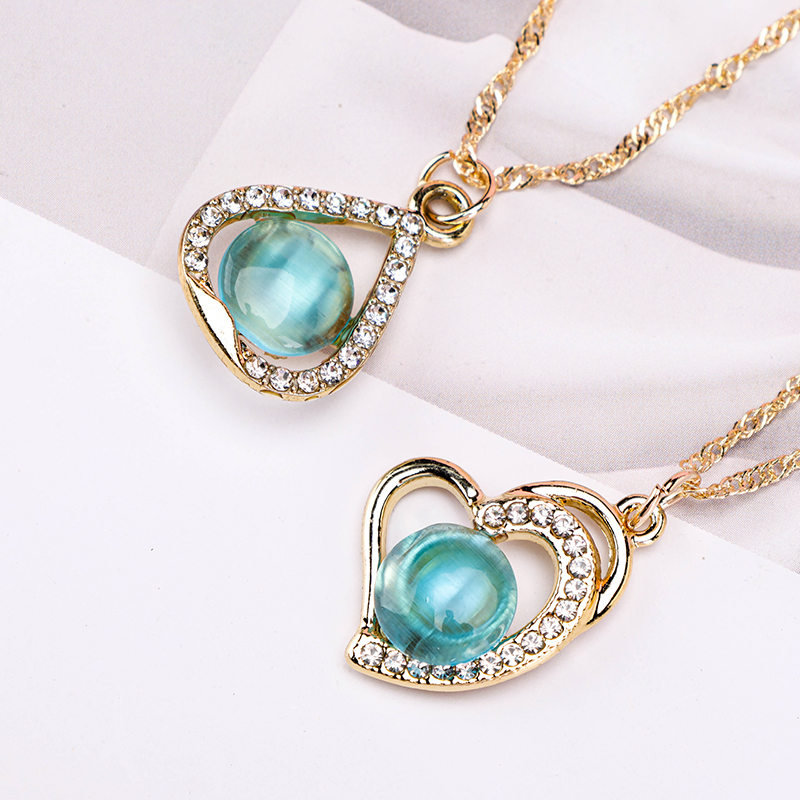 Drop Cat's Eye Wave Necklace