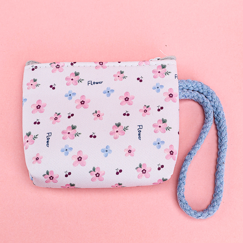 Fresh Small Flower Handheld Pouch