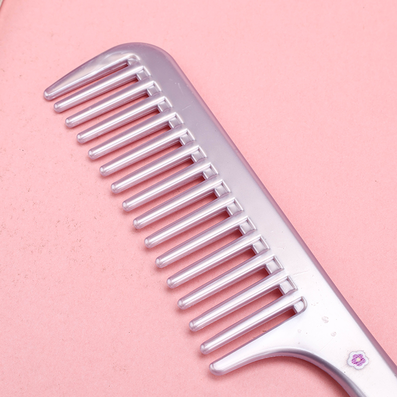 Straight Handle Comb Pearl PP 0057