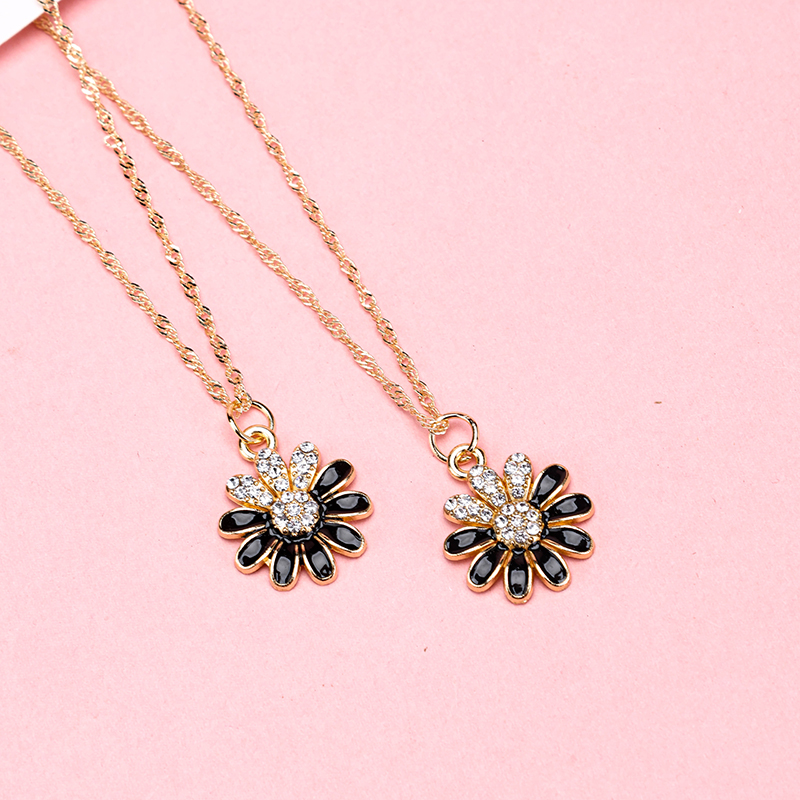 Enamel Rhinestone Flower Necklace