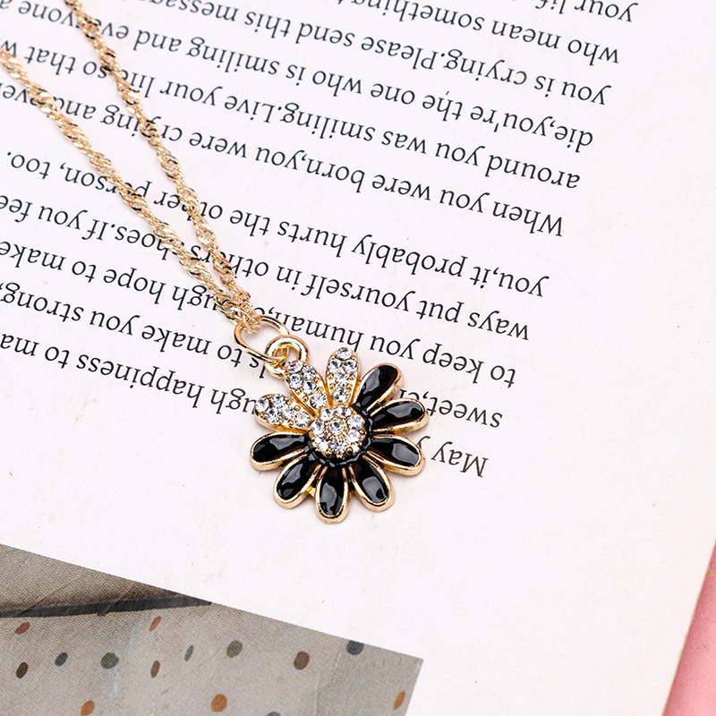 Enamel Rhinestone Flower Necklace