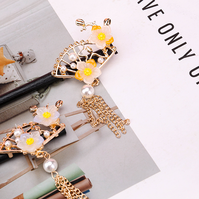 Flower Tassel Hair Clip