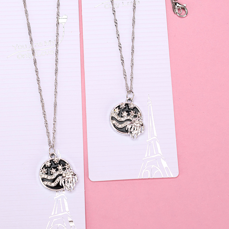 Simple Pendant Necklace