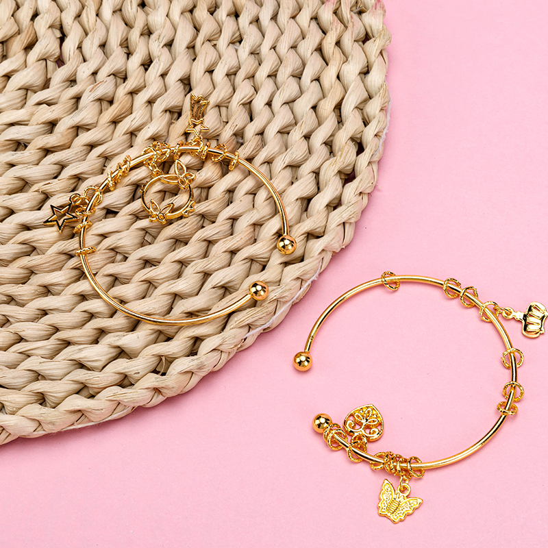 Gold Adjustable Bangle 4021100248