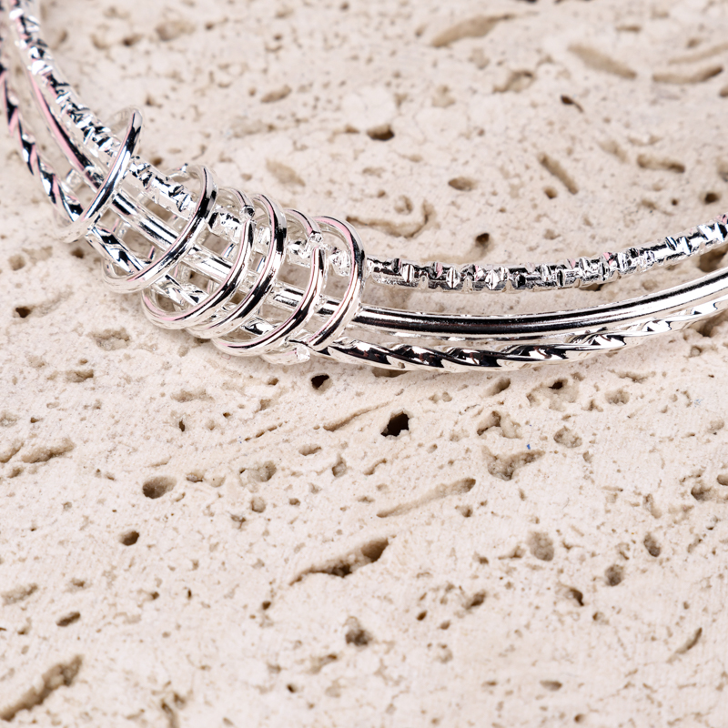 Alloy Silver Color Bangle